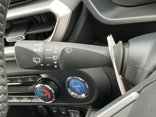 ロッキー プレミアムG HEV 17インチアルミホイール UVIRカット遮音ガラス フルLEDヘッドランプ キーフリーシステム 革巻きステアリングホイール 本革シフトノブ アクティブマルチインフォメーションメーター(26枚目)