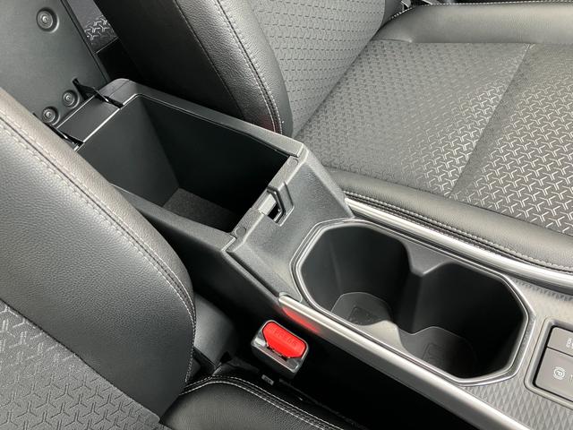 ロッキー プレミアムG HEV 17インチアルミホイール UVIRカット遮音ガラス フルLEDヘッドランプ キーフリーシステム 革巻きステアリングホイール 本革シフトノブ アクティブマルチインフォメーションメーター(36枚目)