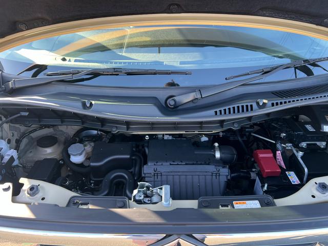 スペーシア ＨＹＢＲＩＤ　Ｇ　衝突被害軽減ブレーキ　メモリーナビ　誤発進抑制機能　オートライト　Ｂｌｕｅｔｏｏｔｈ　スライドドア　純正ナビ　プッシュスタート　オートエアコン　スズキセーフティーサポート　衝突被害軽減システム　アイドリングストップ　衝突安全ボディ（18枚目）