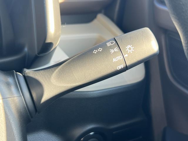 スペーシア ＨＹＢＲＩＤ　Ｇ　衝突被害軽減ブレーキ　メモリーナビ　誤発進抑制機能　オートライト　Ｂｌｕｅｔｏｏｔｈ　スライドドア　純正ナビ　プッシュスタート　オートエアコン　スズキセーフティーサポート　衝突被害軽減システム　アイドリングストップ　衝突安全ボディ（39枚目）
