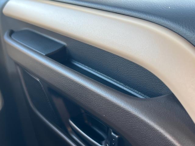スペーシア ＨＹＢＲＩＤ　Ｇ　衝突被害軽減ブレーキ　メモリーナビ　誤発進抑制機能　オートライト　Ｂｌｕｅｔｏｏｔｈ　スライドドア　純正ナビ　プッシュスタート　オートエアコン　スズキセーフティーサポート　衝突被害軽減システム　アイドリングストップ　衝突安全ボディ（42枚目）