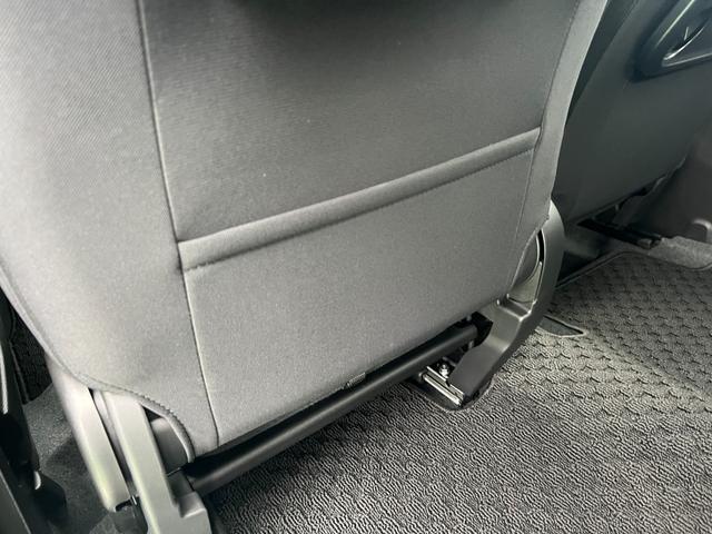 クロスビー HYBRID MV 4型 ターボエンジン LEDライト オートライト プッシュスタート シートヒーター オートエアコン スズキセーフティーサポート 衝突被害軽減システム アイドリングストップ 横滑り防止機能 盗難防止システム 衝突安全ボディ(39枚目)