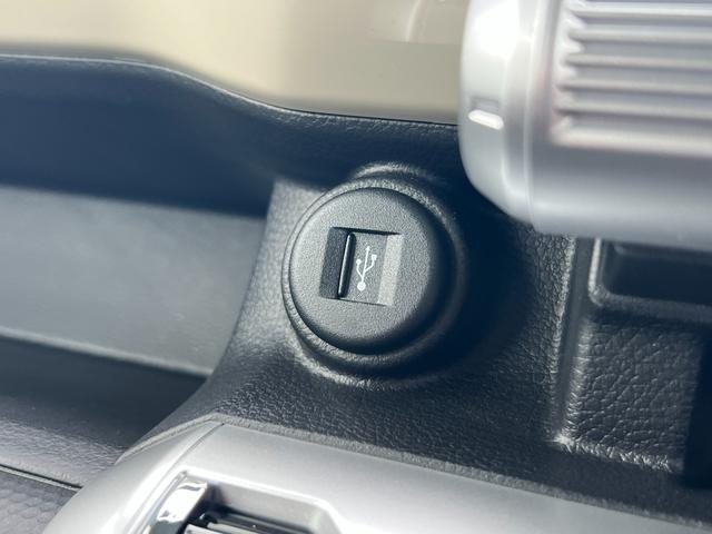 クロスビー HYBRID MV 4型 ターボエンジン LEDライト オートライト プッシュスタート シートヒーター オートエアコン スズキセーフティーサポート 衝突被害軽減システム アイドリングストップ 横滑り防止機能 盗難防止システム 衝突安全ボディ(62枚目)