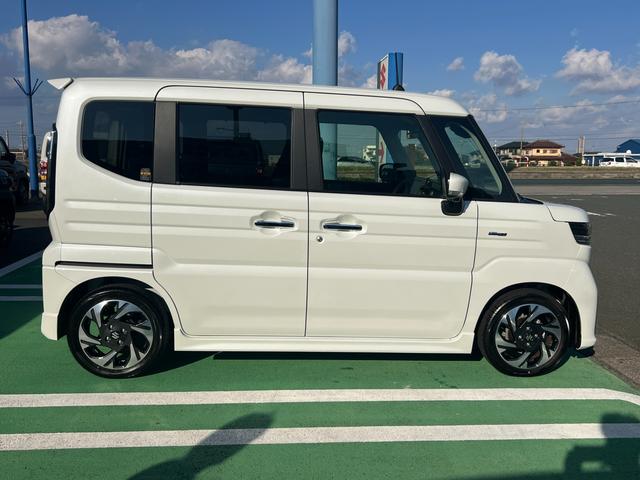 スペーシアカスタム HYBRID XS 全方位モニター付きナビ スズキコネクト スズキコネクト対応車 バックカメラ オートライト Bluetooth スライドドア 純正ナビ プッシュスタート シートヒーター オートエアコン スズキセーフティーサポート 衝突被害軽減システム(5枚目)