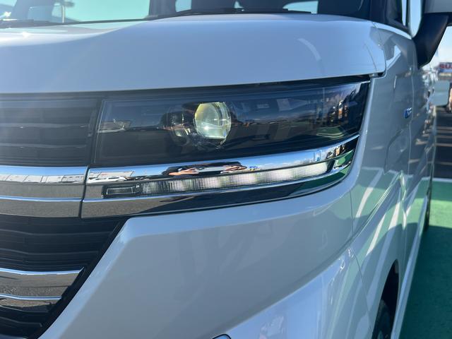 スペーシアカスタム HYBRID XS 全方位モニター付きナビ スズキコネクト スズキコネクト対応車 バックカメラ オートライト Bluetooth スライドドア 純正ナビ プッシュスタート シートヒーター オートエアコン スズキセーフティーサポート 衝突被害軽減システム(21枚目)