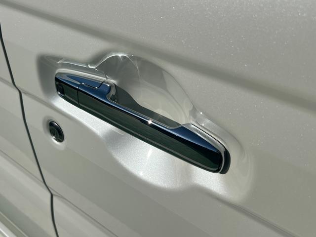 スペーシアカスタム HYBRID XS 全方位モニター付きナビ スズキコネクト スズキコネクト対応車 バックカメラ オートライト Bluetooth スライドドア 純正ナビ プッシュスタート シートヒーター オートエアコン スズキセーフティーサポート 衝突被害軽減システム(25枚目)