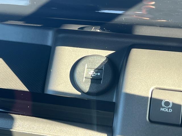 スペーシアカスタム HYBRID XS 全方位モニター付きナビ スズキコネクト スズキコネクト対応車 バックカメラ オートライト Bluetooth スライドドア 純正ナビ プッシュスタート シートヒーター オートエアコン スズキセーフティーサポート 衝突被害軽減システム(64枚目)