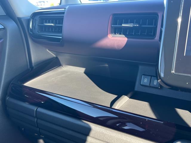 スペーシアカスタム HYBRID XS 全方位モニター付きナビ スズキコネクト スズキコネクト対応車 バックカメラ オートライト Bluetooth スライドドア 純正ナビ プッシュスタート シートヒーター オートエアコン スズキセーフティーサポート 衝突被害軽減システム(68枚目)