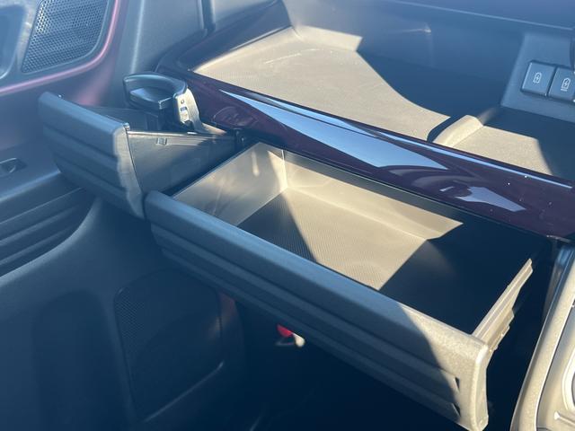 スペーシアカスタム HYBRID XS 全方位モニター付きナビ スズキコネクト スズキコネクト対応車 バックカメラ オートライト Bluetooth スライドドア 純正ナビ プッシュスタート シートヒーター オートエアコン スズキセーフティーサポート 衝突被害軽減システム(69枚目)