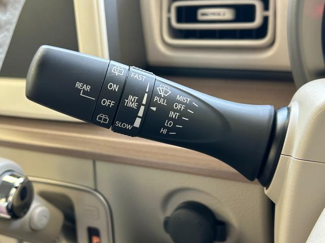 アルトラパン Ｘ　５型　全方位カメラパッケージ　ＬＥＤライト　オートライト　プッシュスタート　シートヒーター　オートエアコン　スズキセーフティーサポート　衝突被害軽減システム　アイドリングストップ　横滑り防止機能　衝突安全ボディ　盗難防止システム（41枚目）