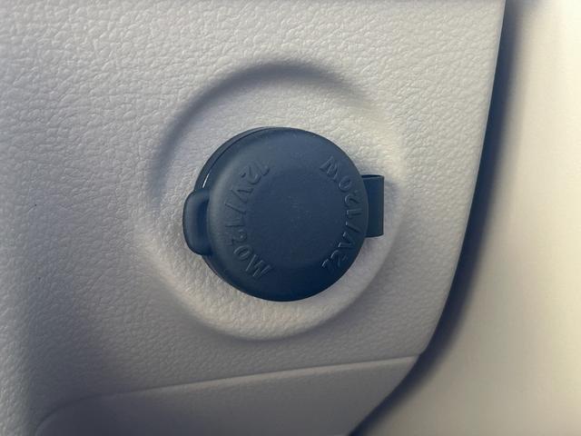 アルトラパン Ｘ　５型　全方位カメラパッケージ　ＬＥＤライト　オートライト　プッシュスタート　シートヒーター　オートエアコン　スズキセーフティーサポート　衝突被害軽減システム　アイドリングストップ　横滑り防止機能　衝突安全ボディ　盗難防止システム（48枚目）