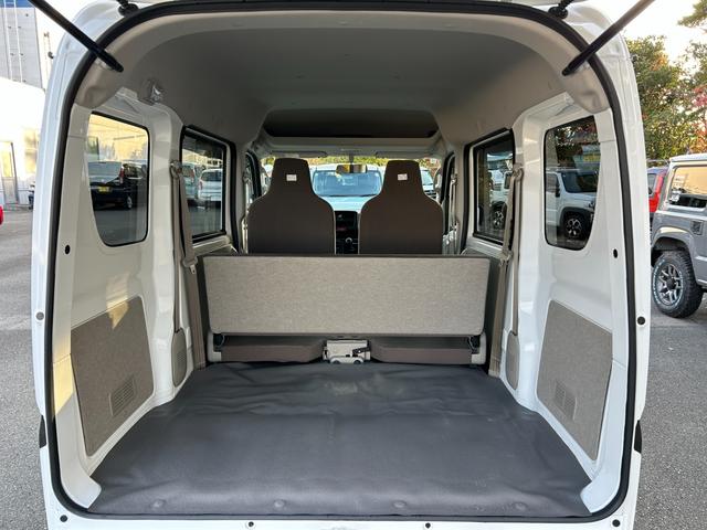 エブリイ PA 6型 5速マニュアル 両側スライドドア オートライト スライドドア 禁煙車 横滑り防止機能 衝突安全ボディ AM/FMラジオ(26枚目)