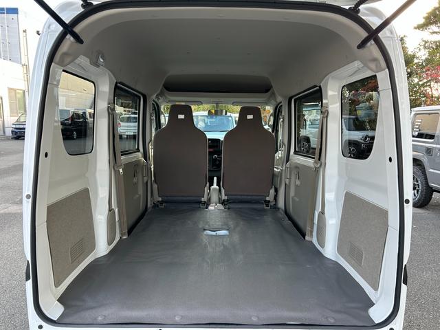 エブリイ PA 6型 5速マニュアル 両側スライドドア オートライト スライドドア 禁煙車 横滑り防止機能 衝突安全ボディ AM/FMラジオ(28枚目)