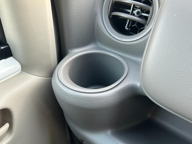 エブリイ PA 6型 5速マニュアル 両側スライドドア オートライト スライドドア 禁煙車 横滑り防止機能 衝突安全ボディ AM/FMラジオ(51枚目)