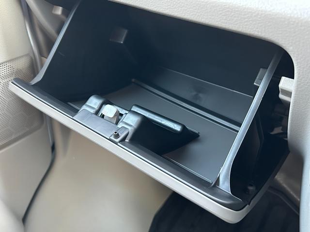 エブリイ PA 6型 5速マニュアル 両側スライドドア オートライト スライドドア 禁煙車 横滑り防止機能 衝突安全ボディ AM/FMラジオ(52枚目)