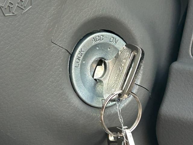 エブリイ PA 6型 5速マニュアル 両側スライドドア オートライト スライドドア 禁煙車 横滑り防止機能 衝突安全ボディ AM/FMラジオ(55枚目)