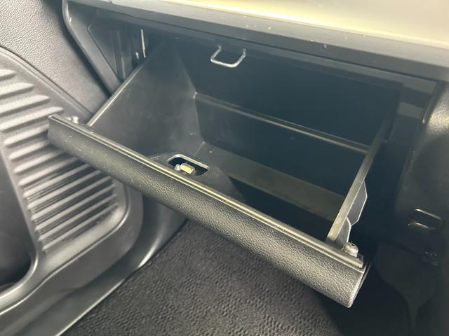 スペーシアギア ＨＹＢＲＩＤ　ＸＺ　３型　全方位モニター付メモリーナビ　バックカメラ　オートライト　Ｂｌｕｅｔｏｏｔｈ　スライドドア　純正ナビ　プッシュスタート　シートヒーター　オートエアコン　スズキセーフティーサポート　衝突被害軽減システム　アイドリングストップ（68枚目）