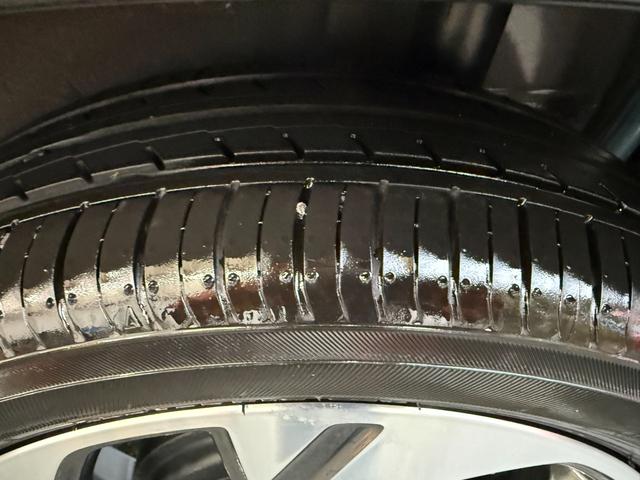 スペーシアカスタム ＨＹＢＲＩＤ　ＸＳターボ　全方位モニター付メモリーナビ　スズキコネクト対応車　バックカメラ　オートライト　Ｂｌｕｅｔｏｏｔｈ　スライドドア　純正ナビ　プッシュスタート　シートヒーター　オートエアコン　スズキセーフティーサポート　衝突被害軽減システム（20枚目）