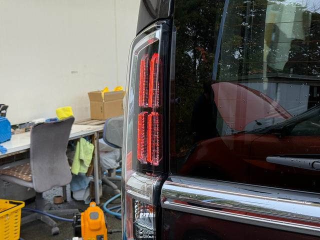 スペーシアカスタム ＨＹＢＲＩＤ　ＸＳターボ　全方位モニター付メモリーナビ　スズキコネクト対応車　バックカメラ　オートライト　Ｂｌｕｅｔｏｏｔｈ　スライドドア　純正ナビ　プッシュスタート　シートヒーター　オートエアコン　スズキセーフティーサポート　衝突被害軽減システム（30枚目）