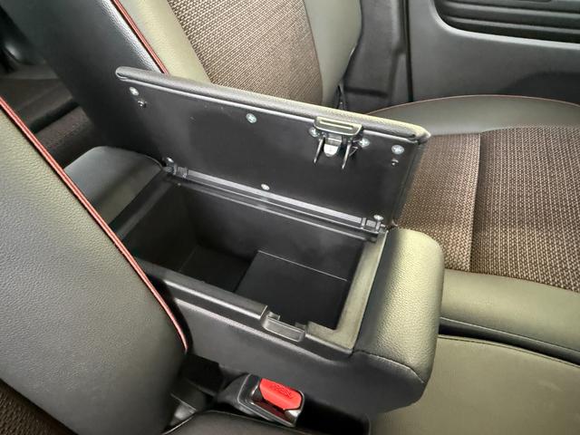 スペーシアカスタム ＨＹＢＲＩＤ　ＸＳターボ　全方位モニター付メモリーナビ　スズキコネクト対応車　バックカメラ　オートライト　Ｂｌｕｅｔｏｏｔｈ　スライドドア　純正ナビ　プッシュスタート　シートヒーター　オートエアコン　スズキセーフティーサポート　衝突被害軽減システム（64枚目）