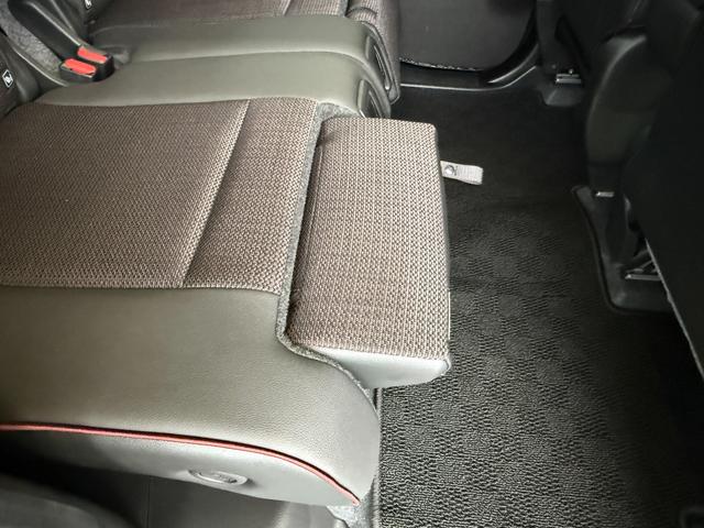 スペーシアカスタム ＨＹＢＲＩＤ　ＸＳターボ　全方位モニター付メモリーナビ　スズキコネクト対応車　バックカメラ　オートライト　Ｂｌｕｅｔｏｏｔｈ　スライドドア　純正ナビ　プッシュスタート　シートヒーター　オートエアコン　スズキセーフティーサポート　衝突被害軽減システム（68枚目）