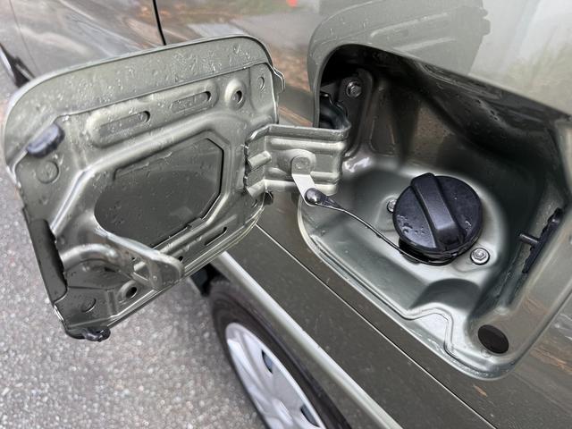 ソリオ Ｇ　２型　電動スライドドア　メモリーナビ　ＥＴＣ　オートライト　Ｂｌｕｅｔｏｏｔｈ　スライドドア　純正ナビ　プッシュスタート　オートエアコン　スズキセーフティーサポート　ワンオーナー　衝突被害軽減システム　横滑り防止機能　衝突安全ボディ（17枚目）