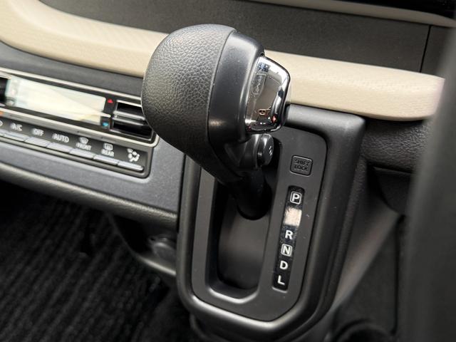 ソリオ Ｇ　２型　電動スライドドア　メモリーナビ　ＥＴＣ　オートライト　Ｂｌｕｅｔｏｏｔｈ　スライドドア　純正ナビ　プッシュスタート　オートエアコン　スズキセーフティーサポート　ワンオーナー　衝突被害軽減システム　横滑り防止機能　衝突安全ボディ（31枚目）