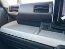 インパネにも収納スペースがあります