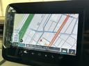ＨＹＢＲＩＤ　Ｘ　全方位モニター付メモリーナビ　コネクト　バックカメラ　オートライト　Ｂｌｕｅｔｏｏｔｈ　スライドドア　純正ナビ　プッシュスタート　シートヒーター　オートエアコン　スズキセーフティーサポート　衝突被害軽減システム　アイドリングストップ（53枚目）
