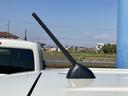 ルーフアンテナは前後に可倒式で自動洗車機の使用などで便利です