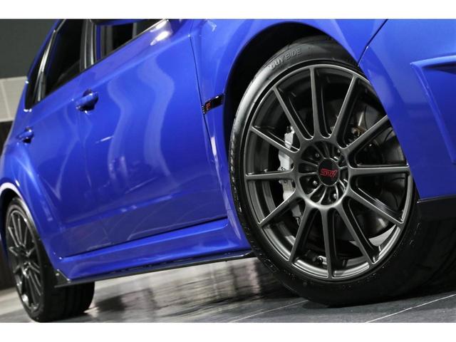 インプレッサ Ｒ２０５　／平成２２年式／４００台限定車／ＳＴＩエアロ（Ｆ・Ｓ・Ｒ）／ノーマル車／ＢＢＳ１８インチアルミ／Ｂｒｅｍｂｏキャリパー／Ｄｅｆｉ追加メーター（14枚目）