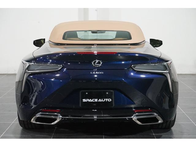 ＬＣ ＬＣ５００　コンバーチブル　／令和３年式／メーカー保証書付／マークレビンソンサウンド／オーカー色内装／サンドベージュソフトトップ／２１インチアルミ／純正ナビ＆ＴＶ／バックカメラ／スペアキー＆カードキー（8枚目）