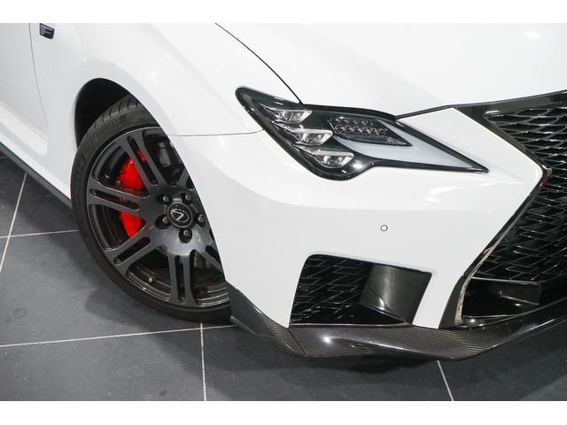 ＲＣ Ｆ ベースグレード　／令和１年式／ワンオーナー車／メーカーオプションカーボンエアロパーツ／三眼ＬＥＤヘッドライト／オレンジキャリパー／専用ブラックレザースポーツシート／シートヒーター＆ベンチ／ステアリングヒーター（6枚目）