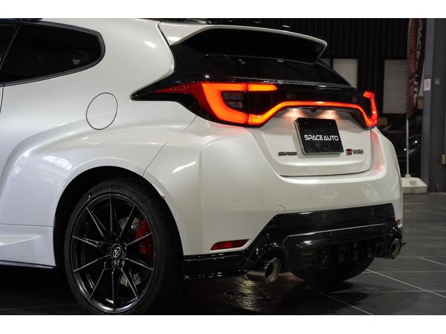 ＧＲヤリス ＲＺ　ハイパフォーマンス　／ＧＲエアロパーツ／クーリングＰＫＧ／ナビＰＫＧ／マーブルカーボンルーフ（8枚目）