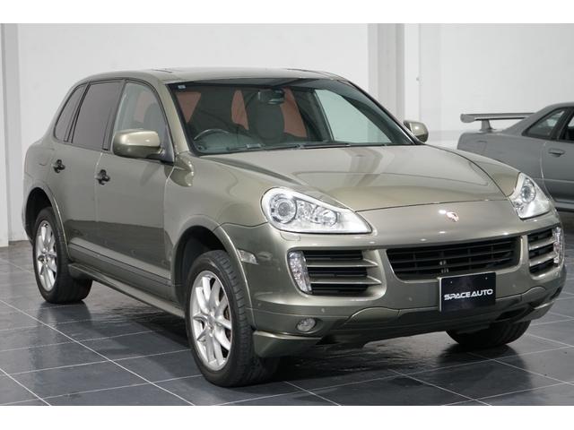 カイエン ベースグレード サンルーフ レザーシート(3枚目)