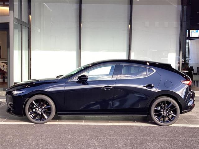 ＭＡＺＤＡ３ファストバック １５Ｓ　レトロスポーツエディション　１５Ｓ　レトロスポーツエディション　６速オートマ　マツダコネクト・ナビ・３６０度モニター・パワーシート・シートヒーター・ハンドル（19枚目）
