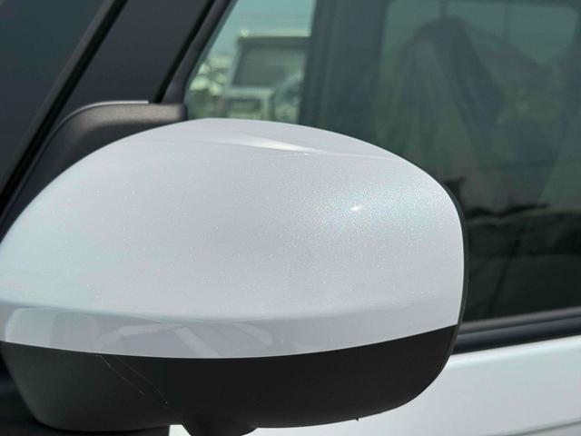 ムーヴキャンバス ストライプスＧ　届け出済み未使用車　パノラマモニター対応カメラ　純正フロアマット　両側電動スライドドア　スマートキー・プッシュスタート　シートヒーター　クリアランスソナー　衝突被害軽減システム　オートライト（17枚目）