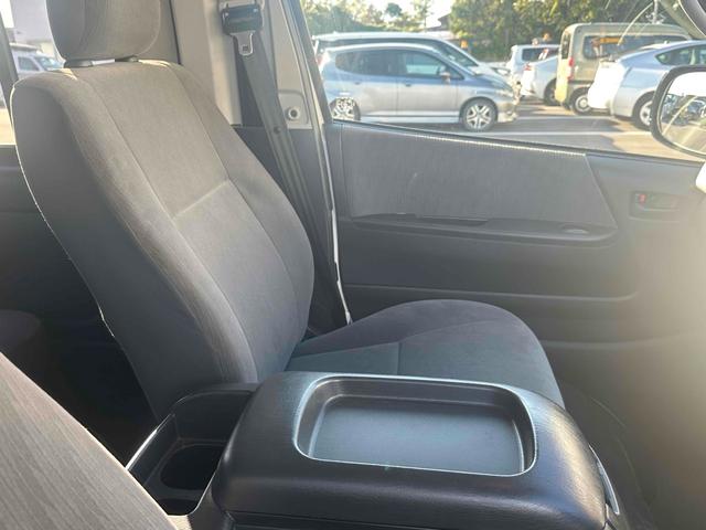 レジアスエースバン  スーパーGL ETC ナビ TV 電動格納ミラー AT ローダウン アルミホイール CD USB ABS 運転席エアバッグ(35枚目)