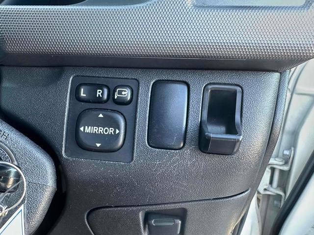 レジアスエースバン  スーパーGL ETC ナビ TV 電動格納ミラー AT ローダウン アルミホイール CD USB ABS 運転席エアバッグ(40枚目)
