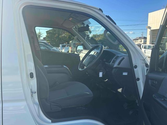 レジアスエースバン  スーパーGL ETC ナビ TV 電動格納ミラー AT ローダウン アルミホイール CD USB ABS 運転席エアバッグ(43枚目)