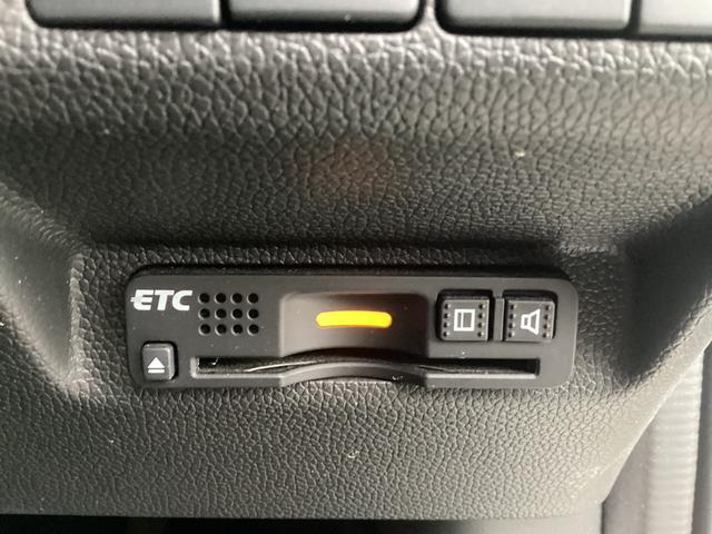 フリードハイブリッド ハイブリッド・ＥＸ　ワンオーナー／禁煙車／ホンダ純正９インチナビ／ＥＴＣ／両側電動スライドドア　１オナ　地デジフルセグＴＶ　シ－トヒ－タ－　整備記録簿　リヤカメラ　ＬＥＤライト　フルオートエアコン　ＡＢＳ　ＤＶＤ再生可（26枚目）