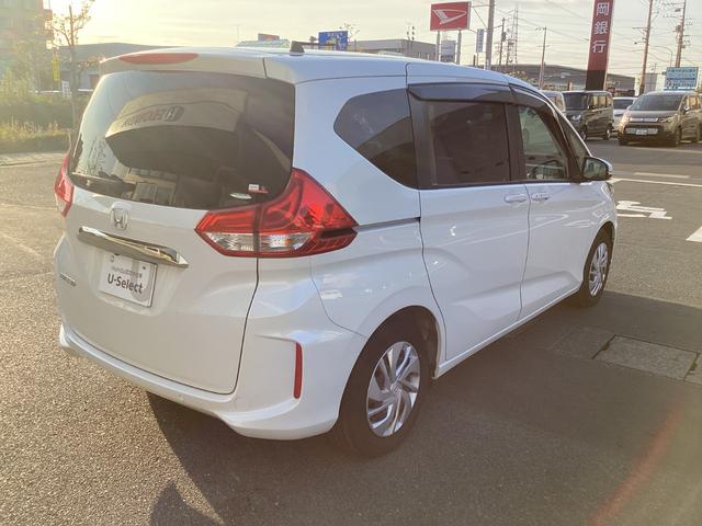 フリード Ｇ　当店試乗車・ホンダセンシング・純正ナビゲーション・ＥＴＣ・ドライブレコーダー・両側電動スライドドア　Ａクルーズ　記録簿　３列シート　カーテンエアバック　ＬＥＤヘッドライト　パワーウインドウ　地デジ（8枚目）