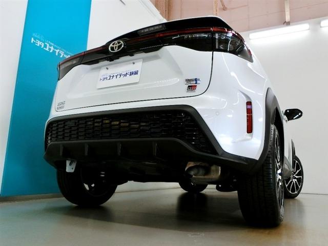 ヤリスクロス ハイブリッド GRスポーツ ハイブリッド 安全装備 衝突被害軽減システム 横滑り防止機能 ABS エアバッグ オートクルーズコントロール 盗難防止装置 バックカメラ ETC ドラレコ ミュージックプレイヤー接続可 スマートキー(12枚目)