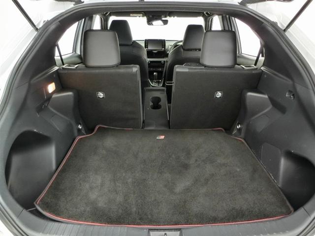 ヤリスクロス ハイブリッド GRスポーツ ハイブリッド 安全装備 衝突被害軽減システム 横滑り防止機能 ABS エアバッグ オートクルーズコントロール 盗難防止装置 バックカメラ ETC ドラレコ ミュージックプレイヤー接続可 スマートキー(17枚目)