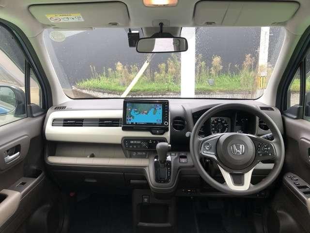 Lホンダセンシング 8インチNAVI Bluetooh ドラレコ USB フルセグ ETC クルコン LED クリアランスソナー シートヒーター 禁煙車 ワンオーナー スマートキー アイドリングストップ 盗難防止装置(6枚目)