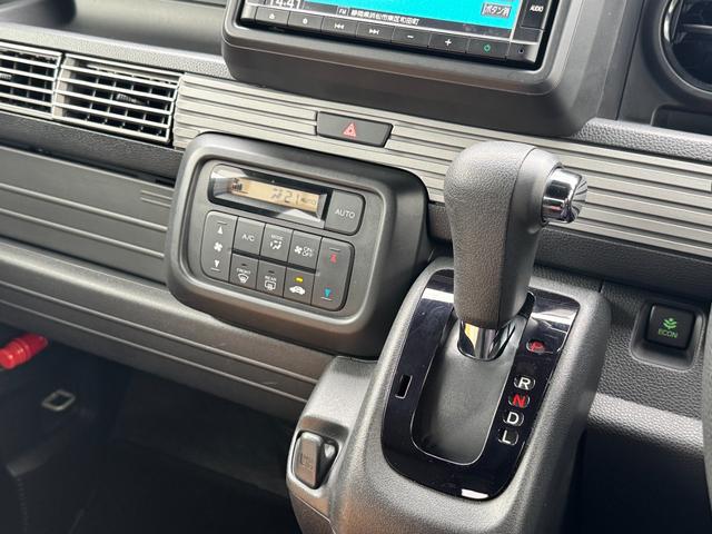 Ｎ－ＶＡＮ＋スタイル ファン・ターボ　ルーフコンソール／Ｂエンブレム／ターボ　インテリキー　ＡＡＣ　イモビ　アクティブクルーズコントロール　禁煙　ターボ車　ＥＴＣ車載器　ＬＥＤヘッド　ＥＳＣ　パワーウィンドウ　両側スライドドア　エアバック（28枚目）