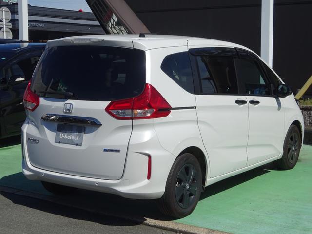 フリードハイブリッド ハイブリッド・Ｇブラックスタイル　ブラックスタイル　ＥＴＣ２．０　純正９インチナビ　１オーナー　禁煙車　社外ドラレコ　Ｗ電動ドア　衝突軽減ブレーキ　オートクルーズコントロール　ワンオーナー　ドライブレコーダー　Ｒカメラ　シートヒータ（12枚目）