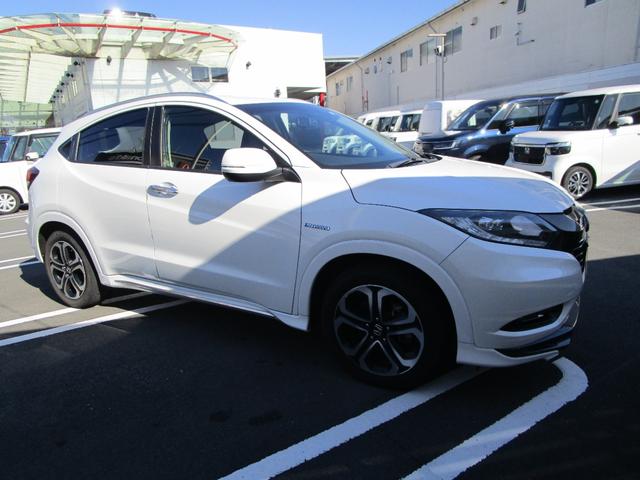 ヴェゼル ハイブリッドＺ・ホンダセンシング　８インチナビ　Ｂｌｕｅｔｏｏｔｈオーディオ　ＵＳＢ端子　ＨＤＭＩ　シートヒーター　前後ドラレコ　レーダーサポート　パワ－シ－ト　１オーナ－　ＤＶＤ再生機能　横滑り防止システム　バックアイカメラ　フルセ（8枚目）