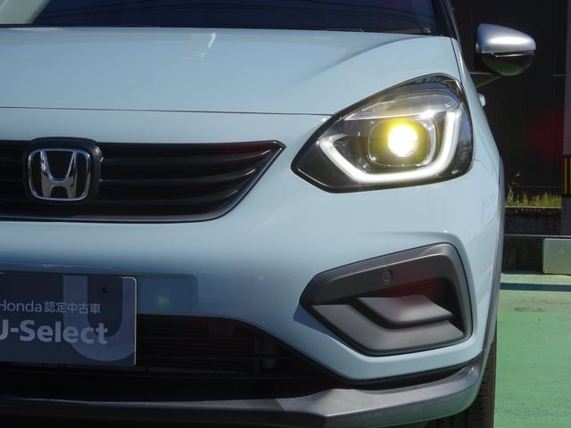 フィット クロスター　ＥＴＣ有　１オーナー　純正ドラレコ　純正８インチメモリナビ　ツートンカラー　地デジ　Ｂカメ　スマートキ　ナビＴＶ　Ａストップ　ＵＳＢ　カーテンエアバッグ　クルーズコントロール　オートエアコン　パワステ（22枚目）