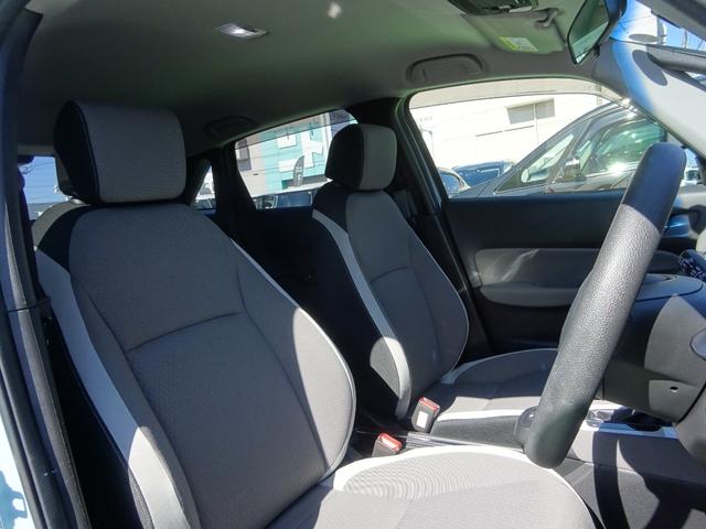 フィット クロスター　ＥＴＣ有　１オーナー　純正ドラレコ　純正８インチメモリナビ　ツートンカラー　地デジ　Ｂカメ　スマートキ　ナビＴＶ　Ａストップ　ＵＳＢ　カーテンエアバッグ　クルーズコントロール　オートエアコン　パワステ（27枚目）